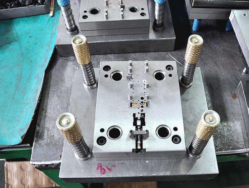 延寿模具制造-01